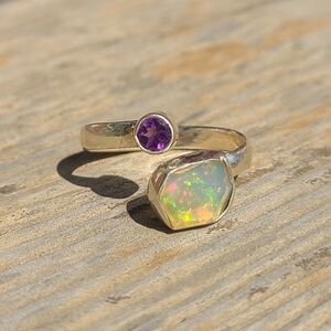 Ethiopian Opal (Rough) & Amethyst 925 Ring
